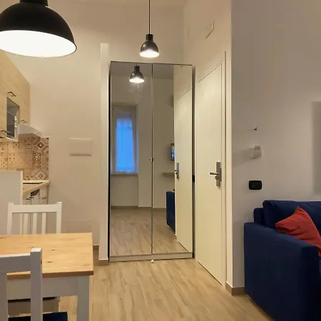 La Casa Blu Nel Cuore Storico Di *