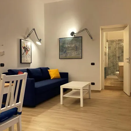 La Casa Blu Nel Cuore Storico Di